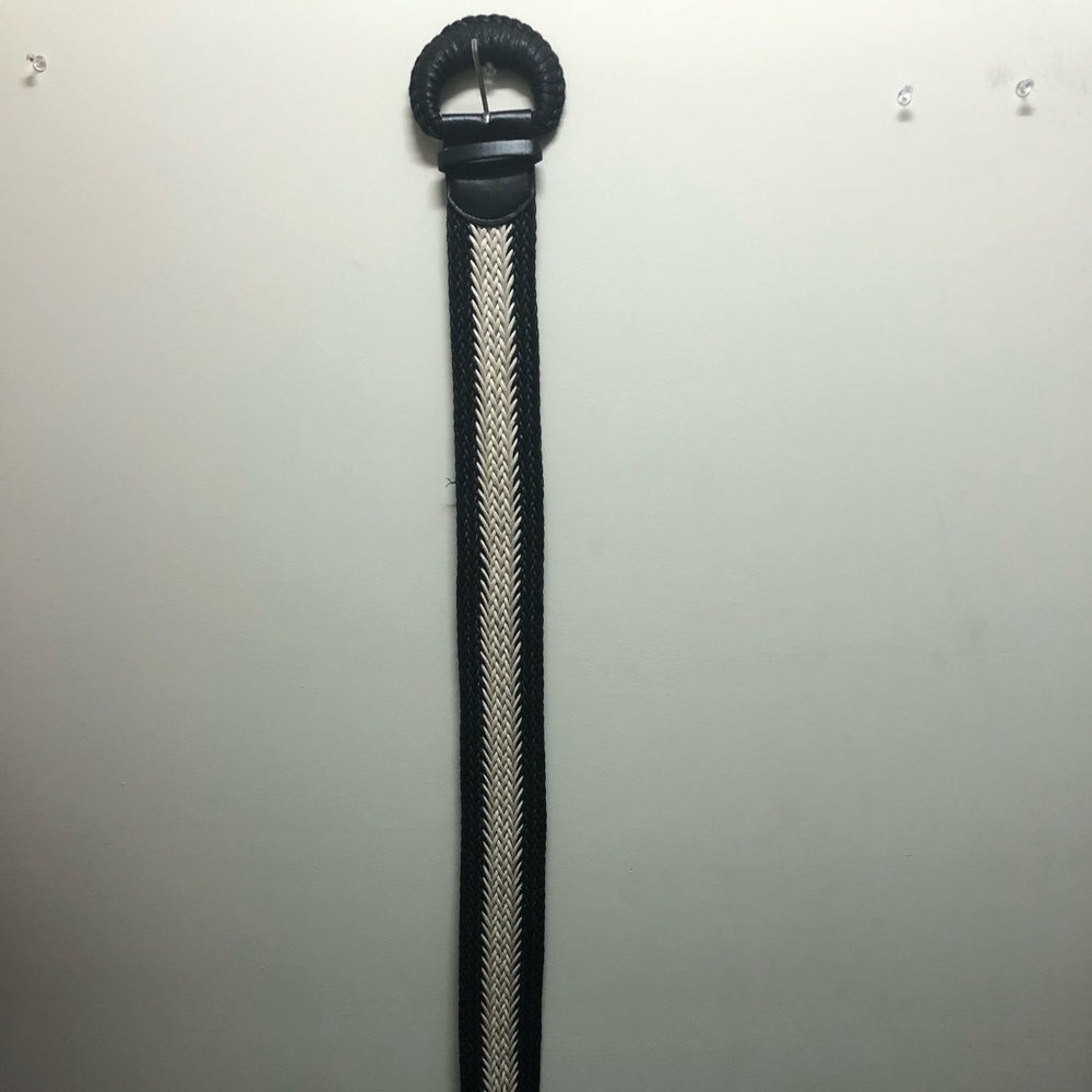 EUC! Large Ratan Belt w/ Buckle